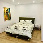 Amaris Apartment *